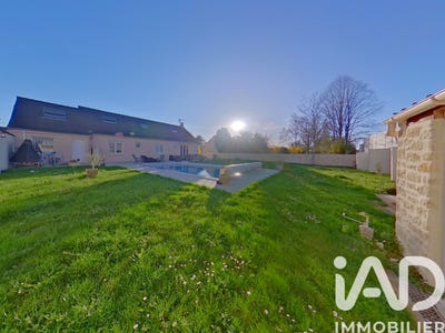 /international/fr/la-ferte-alais-ile-de-france-310107237316/
