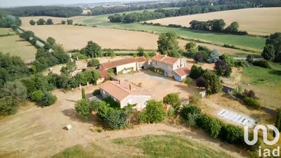 /international/fr/saint-germain-de-princay-pays-de-la-loire-310100273009/