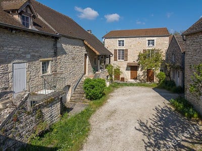 /international/fr/mercurey-burgundy-310107643940/