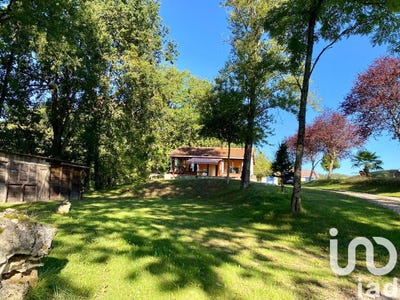/international/fr/montcuq-midi-pyrenees-310101227639/?lang=zh-tw