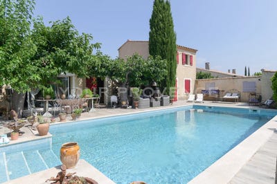 /international/fr/robion-provence-alpes-cote-d-azur-310109576360/