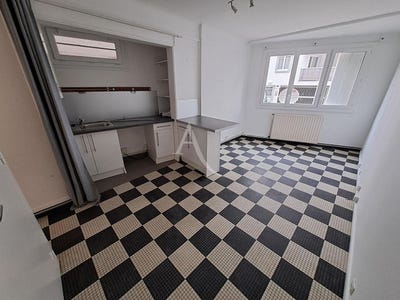 /international/fr/nantes-pays-de-la-loire-310107520371/