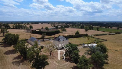 /international/fr/la-trimouille-charente-310100607341/