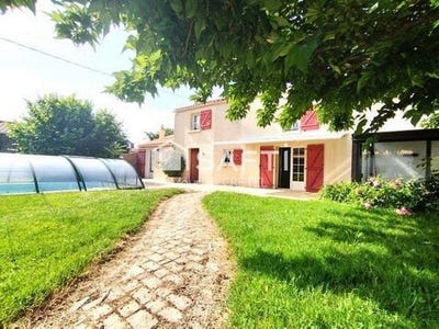 /international/fr/saint-martin-des-noyers-pays-de-la-loire-310100404208/