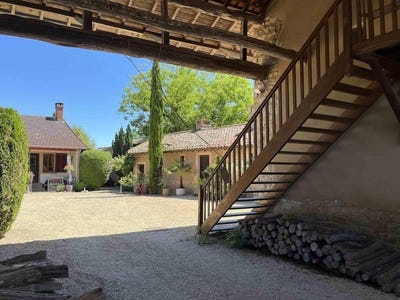 /international/fr/la-genete-burgundy-310105791533/