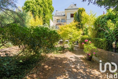 /international/fr/fontenay-sous-bois-ile-de-france-310100858425/?lang=zh-tw