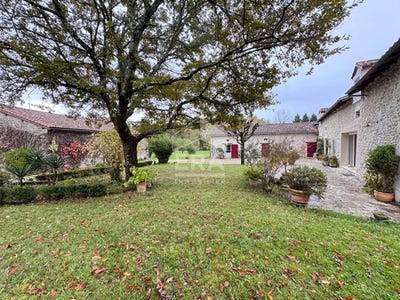 /international/fr/saint-astier-aquitaine-120096208146/