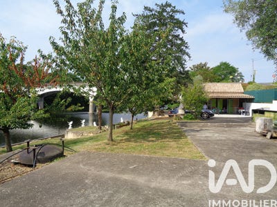 /international/fr/saint-capraise-de-lalinde-aquitaine-310106624775/
