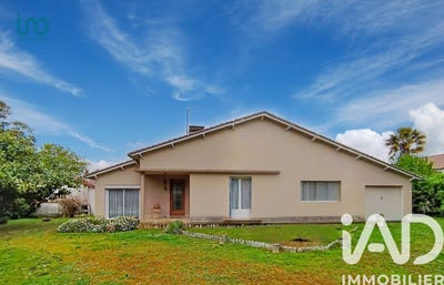 /international/fr/coulon-charente-310107673139/