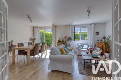 /international/fr/crolles-rhone-310107766714/