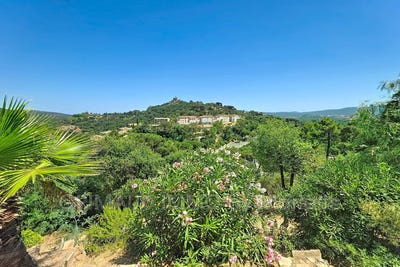/international/fr/grimaud-provence-alpes-cote-d-azur-310109130065/