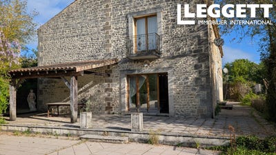 /international/fr/mirambeau-charente-310108004086/
