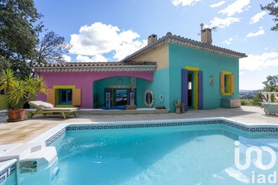 /international/fr/rochefort-du-gard-languedoc-roussillon-310107907422/