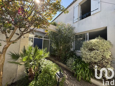 /international/fr/saintes-charente-310108318669/