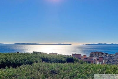 /international/fr/le-lavandou-provence-alpes-cote-d-azur-310101227011/