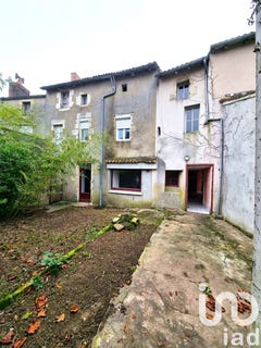 /international/fr/thenezay-charente-310100885774/