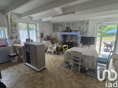 /international/fr/payroux-charente-310101847822/