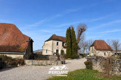 /international/fr/livernon-midi-pyrenees-310105994307/