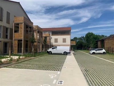 /international/fr/gleize-rhone-310107708398/