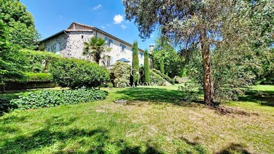 /international/fr/aubenas-rhone-310108929622/?lang=it