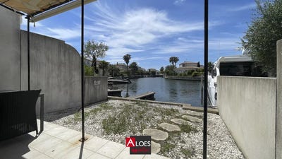 /international/fr/aigues-mortes-languedoc-roussillon-310108460339/