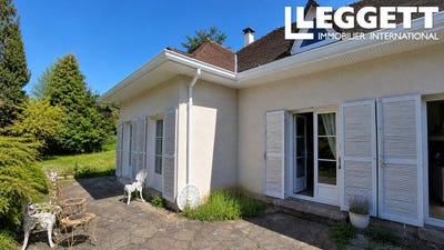 /international/fr/solignac-auvergne-310103765062/