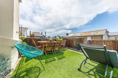 /international/fr/saint-malo-brittany-310108136600/