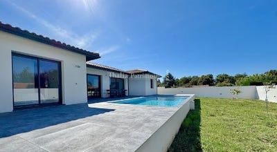 /international/fr/camblanes-et-meynac-aquitaine-310099217667/