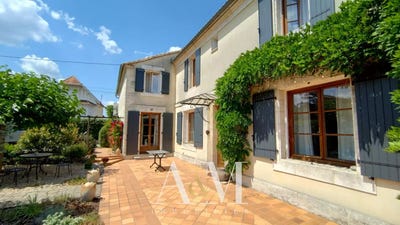 /international/fr/angouleme-charente-310105236075/
