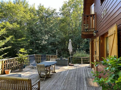 /international/fr/lachapelle-auzac-midi-pyrenees-310099564976/