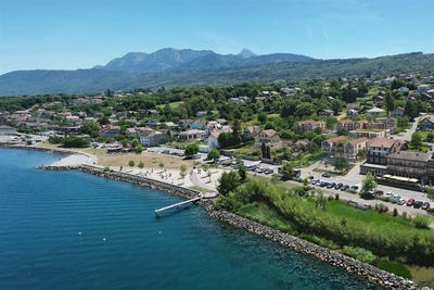 /international/fr/neuvecelle-rhone-310096675846/