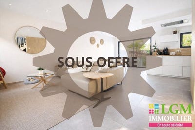 /international/fr/uchaud-languedoc-roussillon-310107498323/
