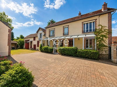 /international/fr/chamvres-burgundy-310110054524/