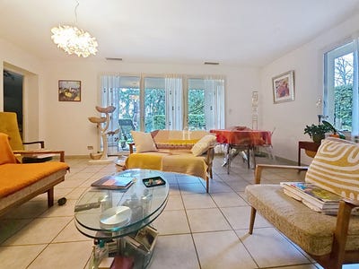 /international/fr/villeneuve-les-avignon-languedoc-roussillon-310105788301/
