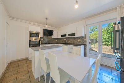 /international/fr/chalon-sur-saone-burgundy-310109742412/