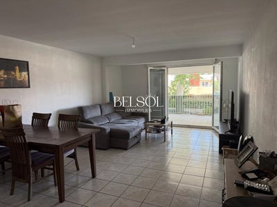 /international/fr/saint-esteve-languedoc-roussillon-310108899276/