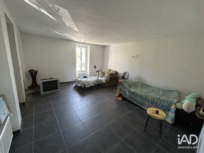 /international/fr/chateau-chinon-ville-burgundy-310105817330/