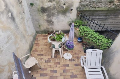 /international/fr/nyons-rhone-310103765221/