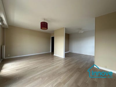/international/fr/versailles-ile-de-france-310108971934/