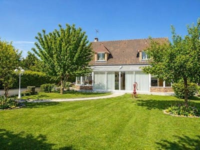 /international/fr/le-chatelet-sur-retourne-ardennes-310107742523/