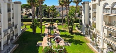 /international/fr/sanary-sur-mer-provence-alpes-cote-d-azur-310101379640/?lang=zh-cn