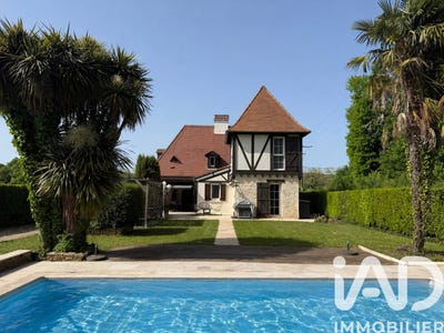 /international/fr/varennes-burgundy-310107520825/