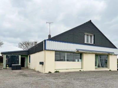 /international/fr/plouguenast-langast-brittany-310107970273/