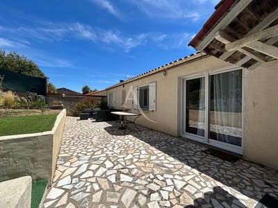 /international/fr/l-ile-d-elle-pays-de-la-loire-310109239099/