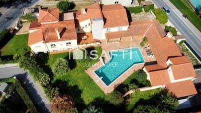 /international/fr/elne-languedoc-roussillon-310107678824/