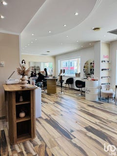 /international/fr/marseille-provence-alpes-cote-d-azur-310099496513/