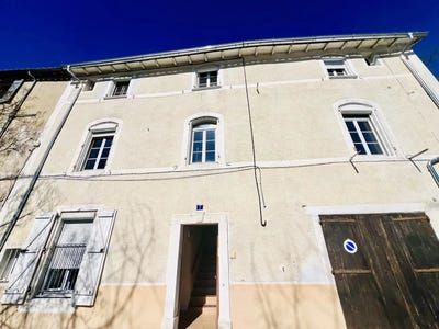 /international/fr/lodeve-languedoc-roussillon-310108375919/