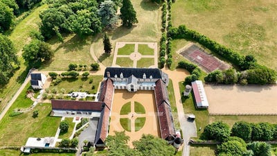 /international/fr/esvres-centre-val-de-loire-310101836164/