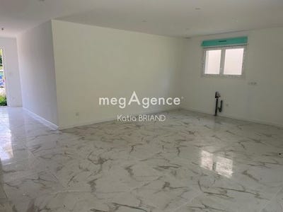 /international/fr/saint-berthevin-pays-de-la-loire-310100113219/