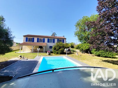 /international/fr/saint-martin-de-bernegoue-charente-310109091586/?lang=it